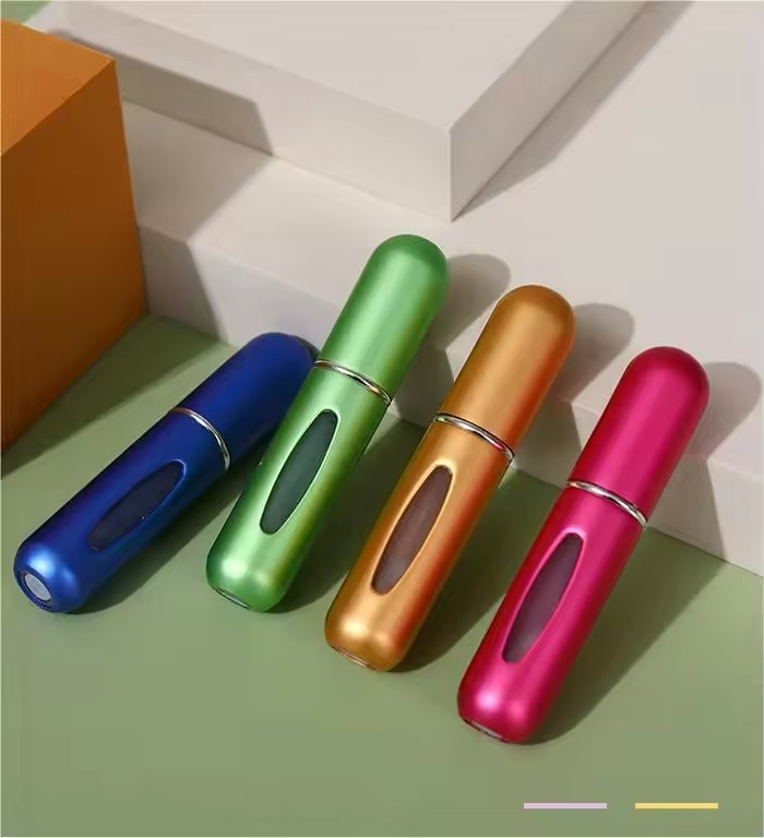 Doplniteľný atomizér pre parfumy