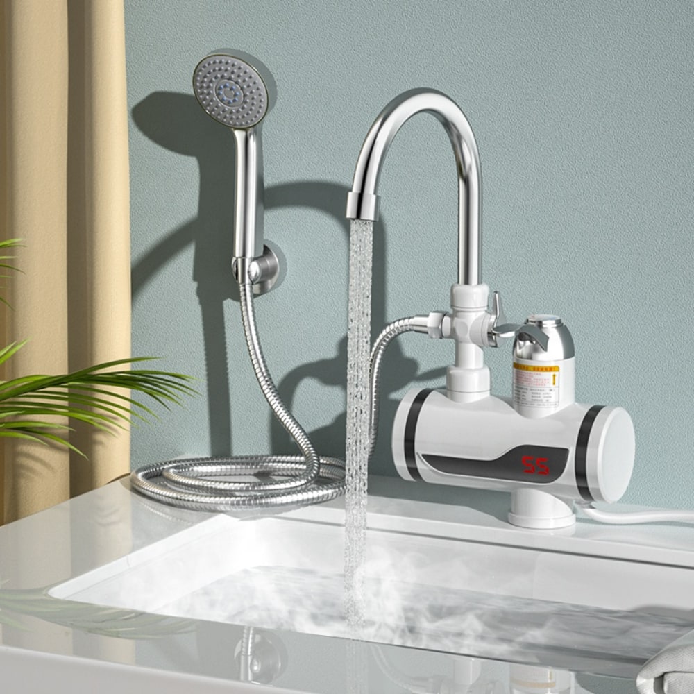 Vodovodná batéria a sprcha so zabudovaným ohrievačom